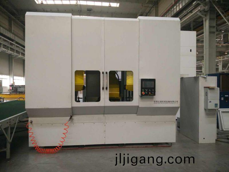 異型筦鋸(ju)切數控(kong)機(ji)牀(chuang)